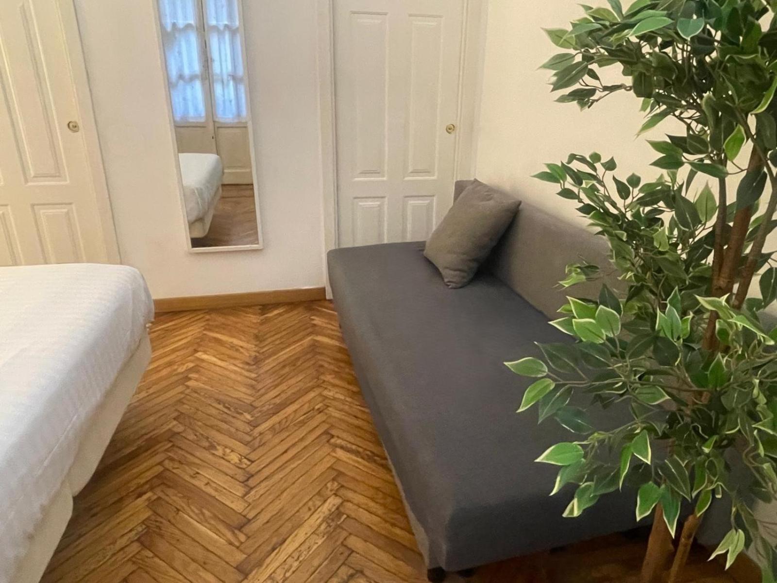 Dhomes - And Appartement *