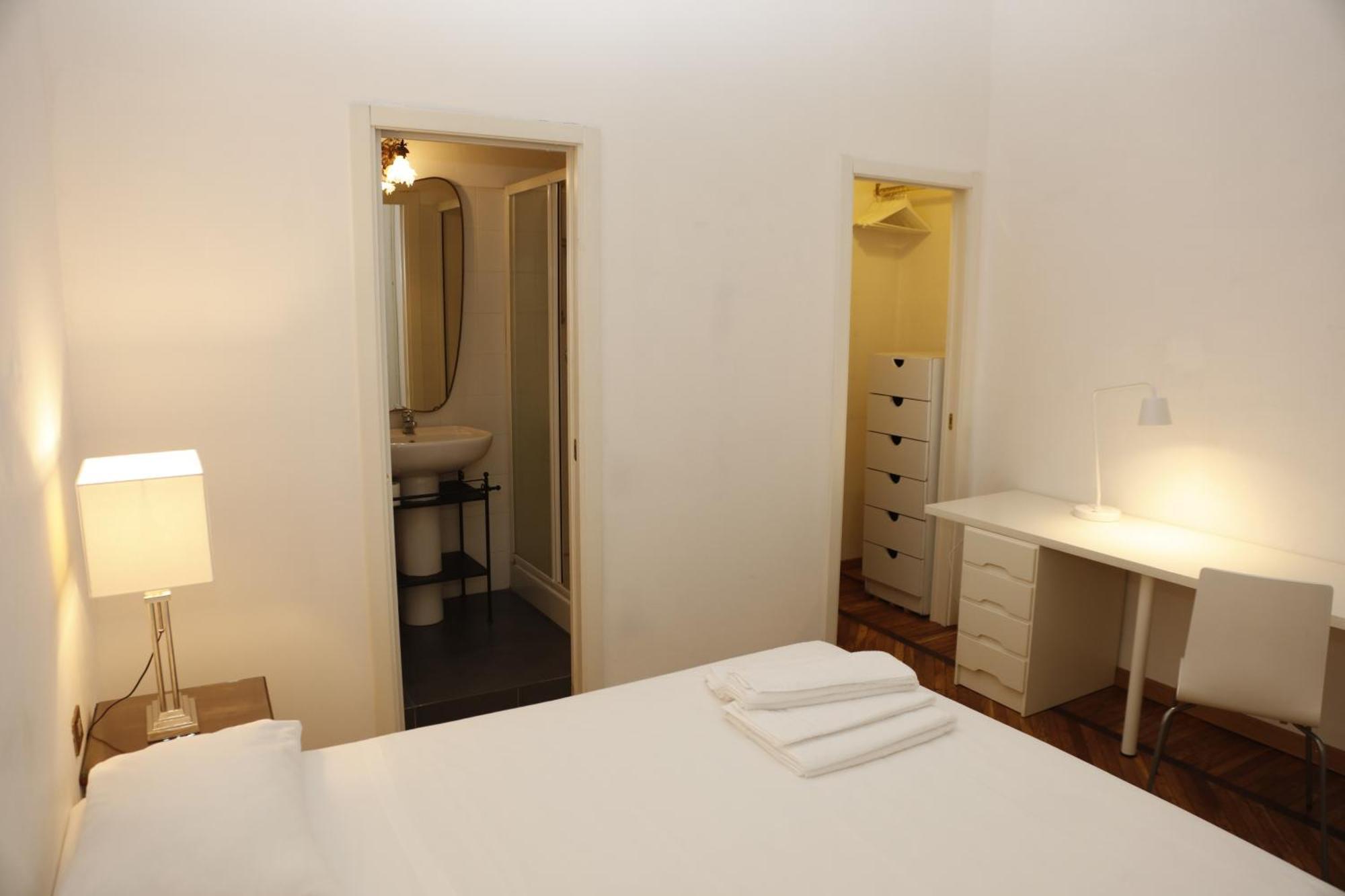 Dhomes - And Appartement *